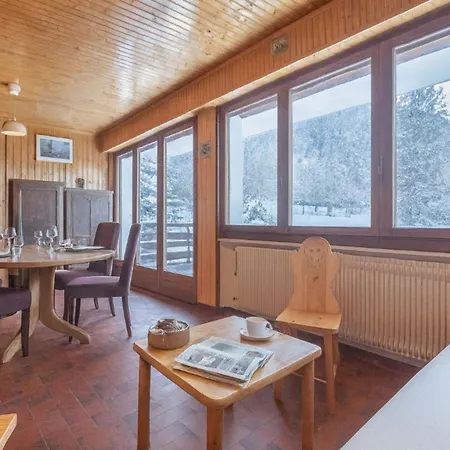 Overlooking The Mont Blanc Range Apartamento *